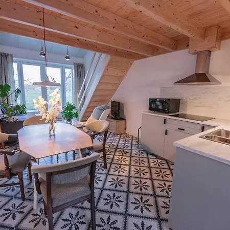 't Pekelhuis - Op Boerderij Huize Blokland Дом отдыха *